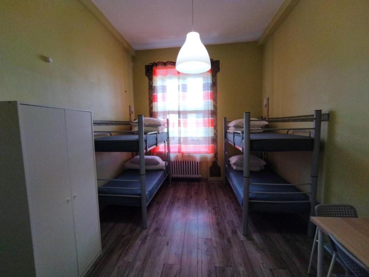 Oliwka Hostel Varsavia Esterno foto