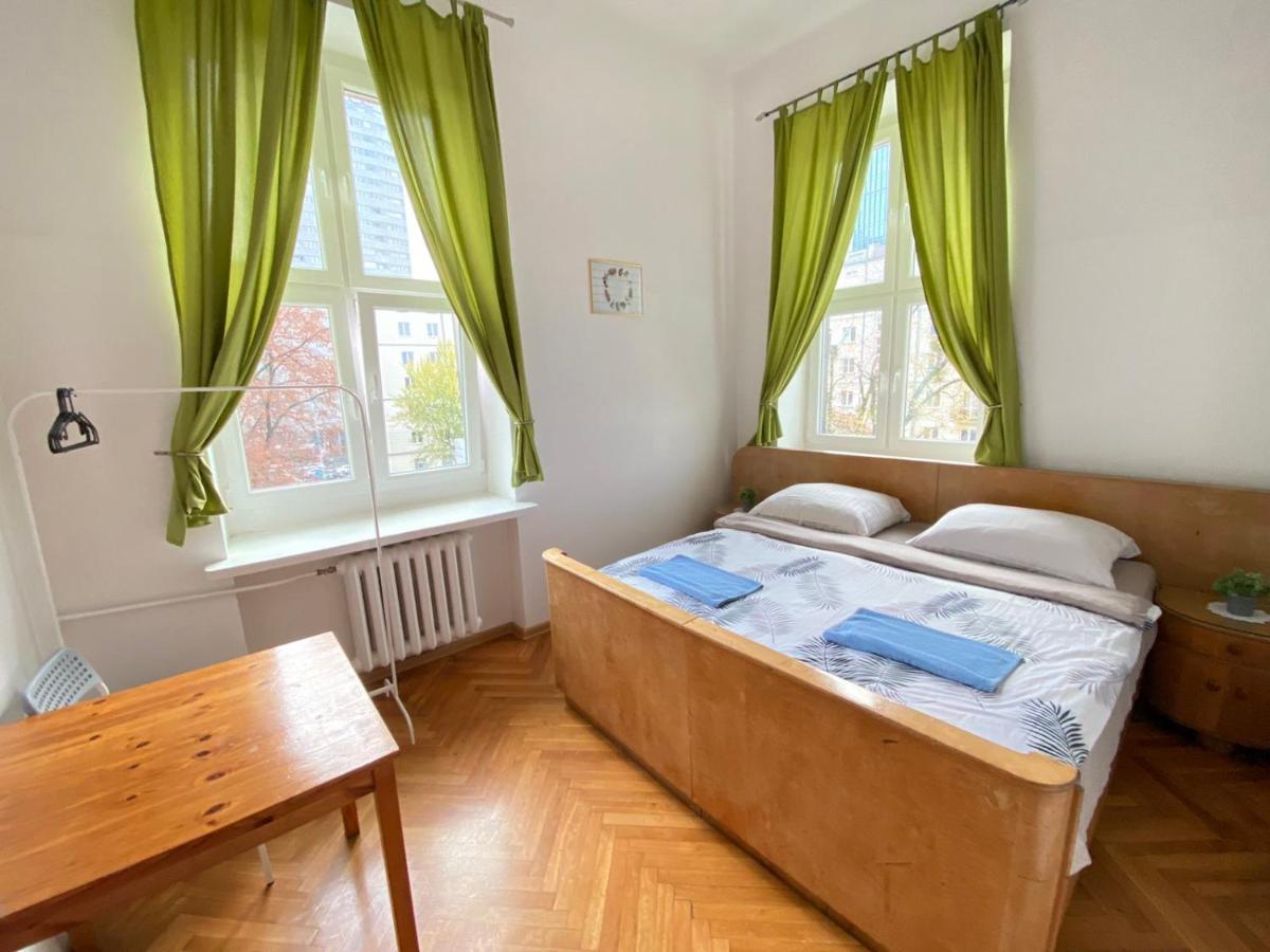 Oliwka Hostel Varsavia Esterno foto